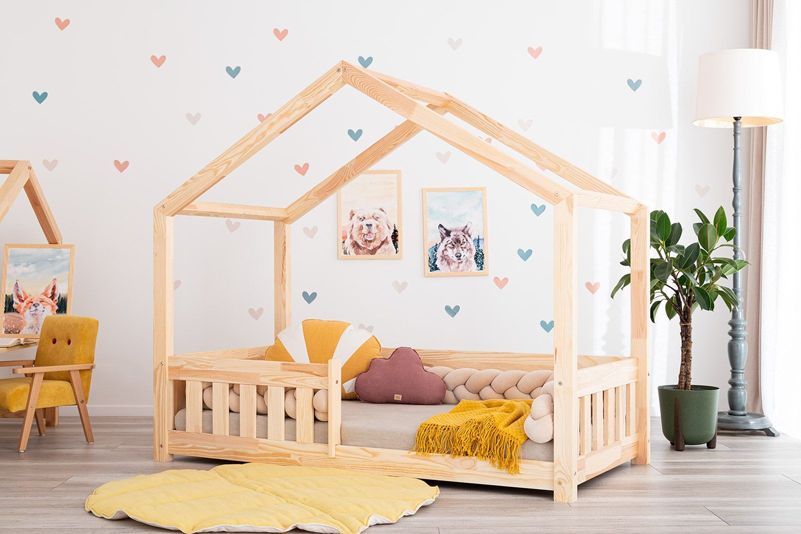 Na imagem: Cama casinha Pipit 160x80 cm com grade