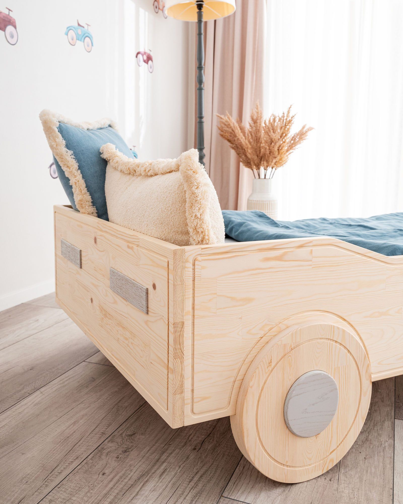 Cama infantil, Carro de corrida