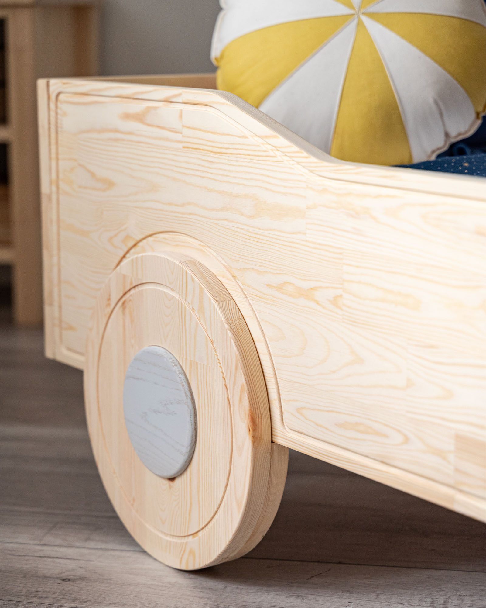 Cama infantil, Carro de corrida